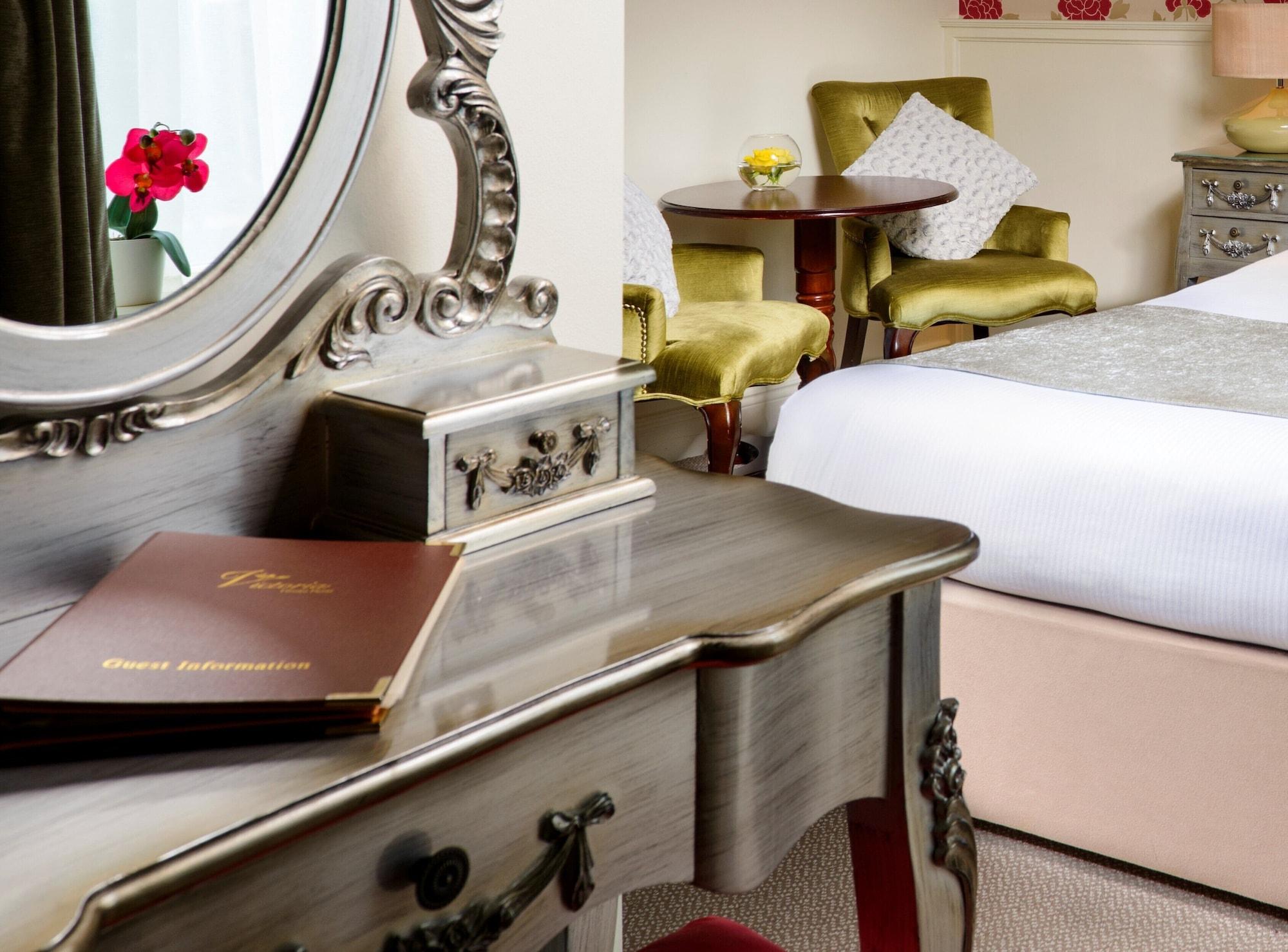 The Victoria Hotel Киларни Екстериор снимка